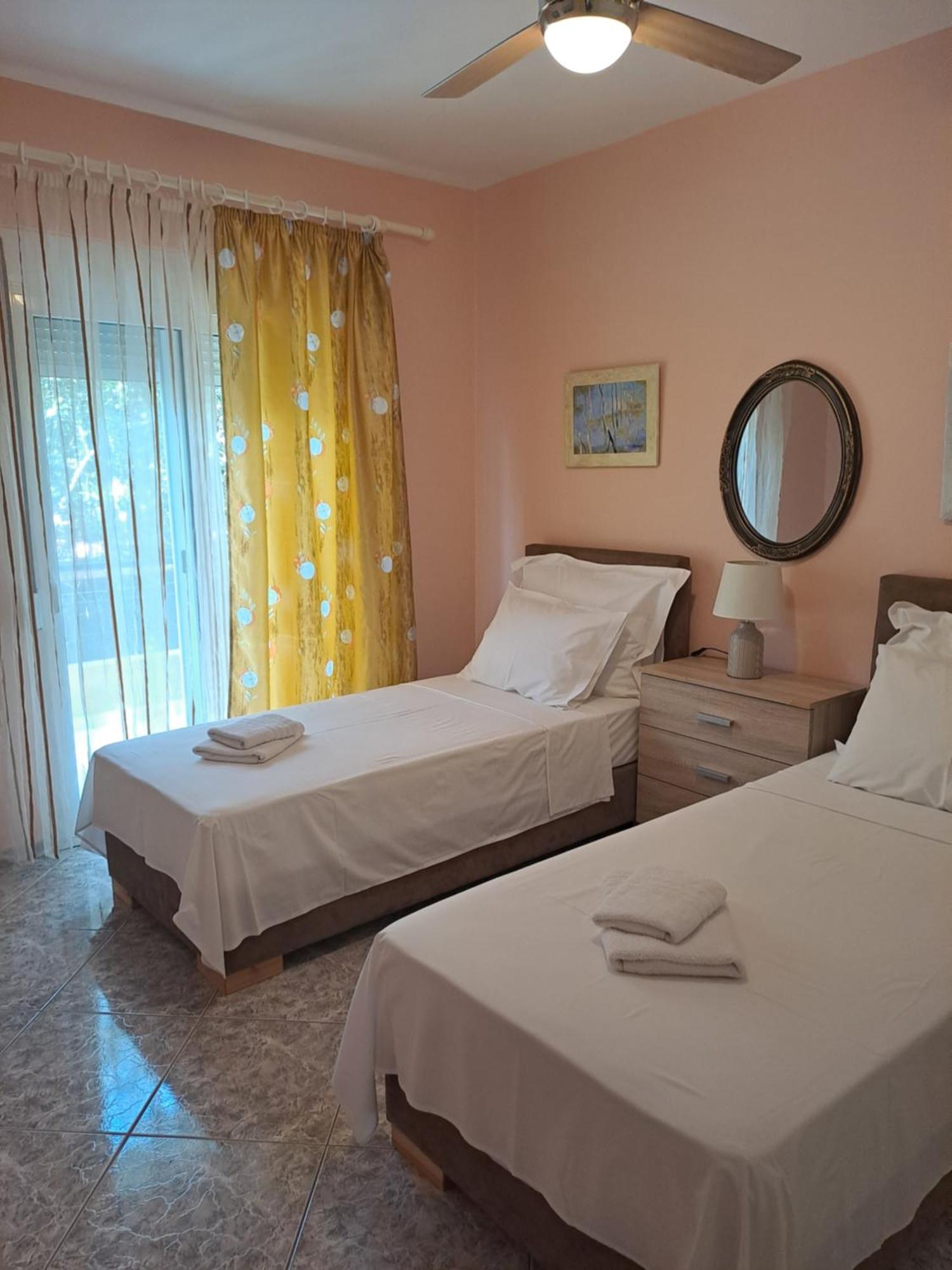 Myrsini' S House Βίλα Néa Péramos Εξωτερικό φωτογραφία